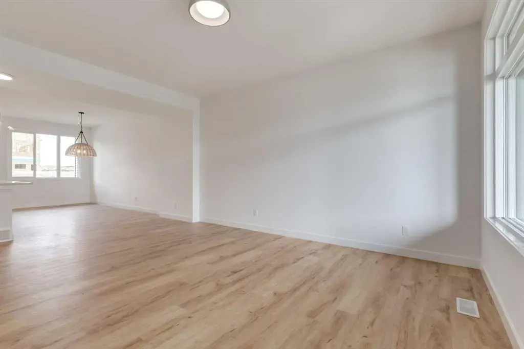 257 Cobblestone Gate
