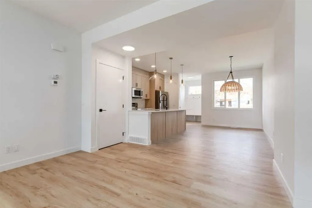 265 Cobblestone Gate