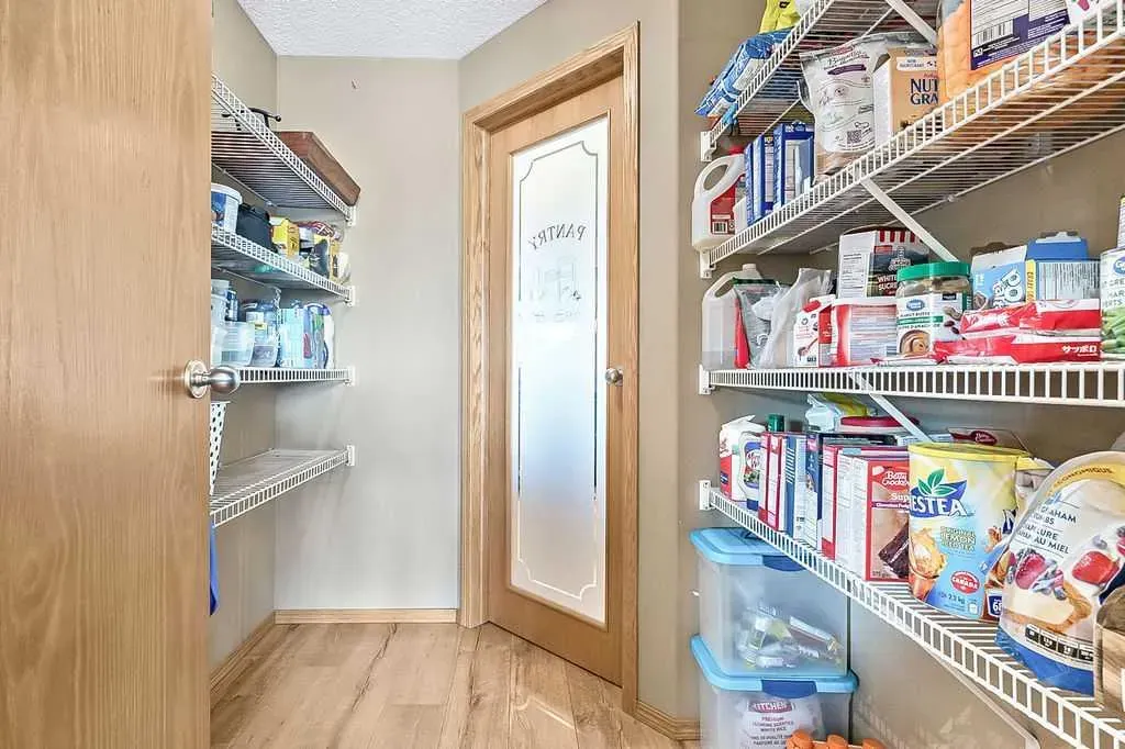 5054 274 Avenue W, #200
