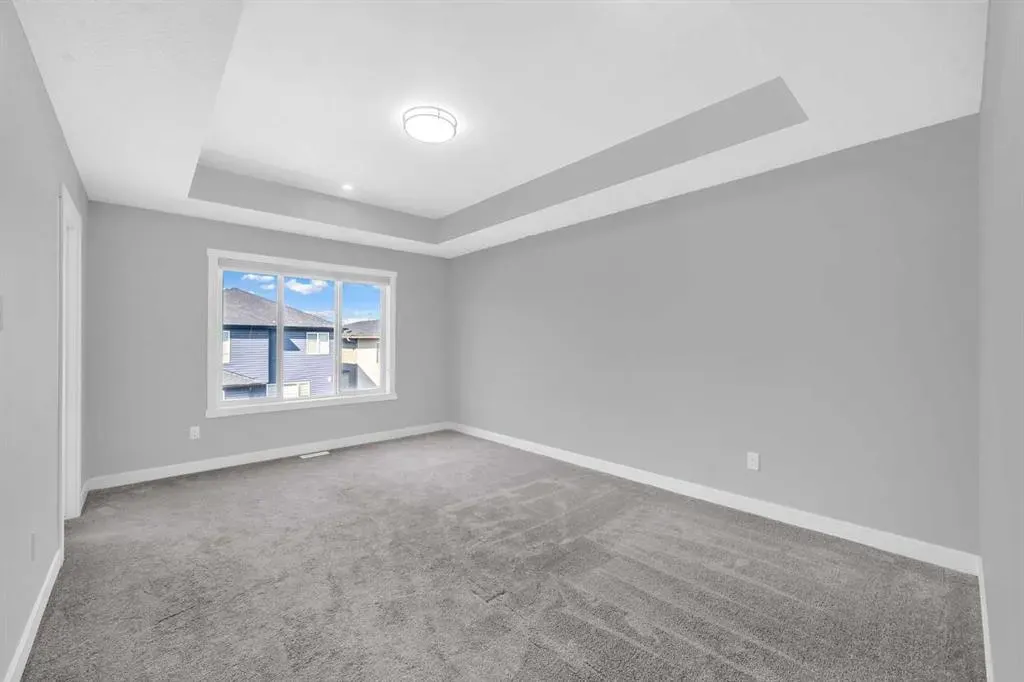 430 Corner Meadows Way NE