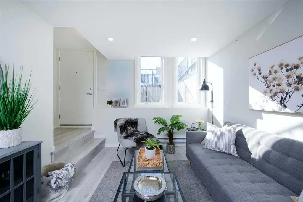 135 Mahogany Parade SE, #1104