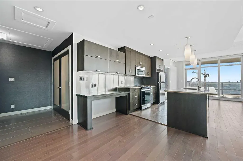 530 12 Avenue SW, #1401