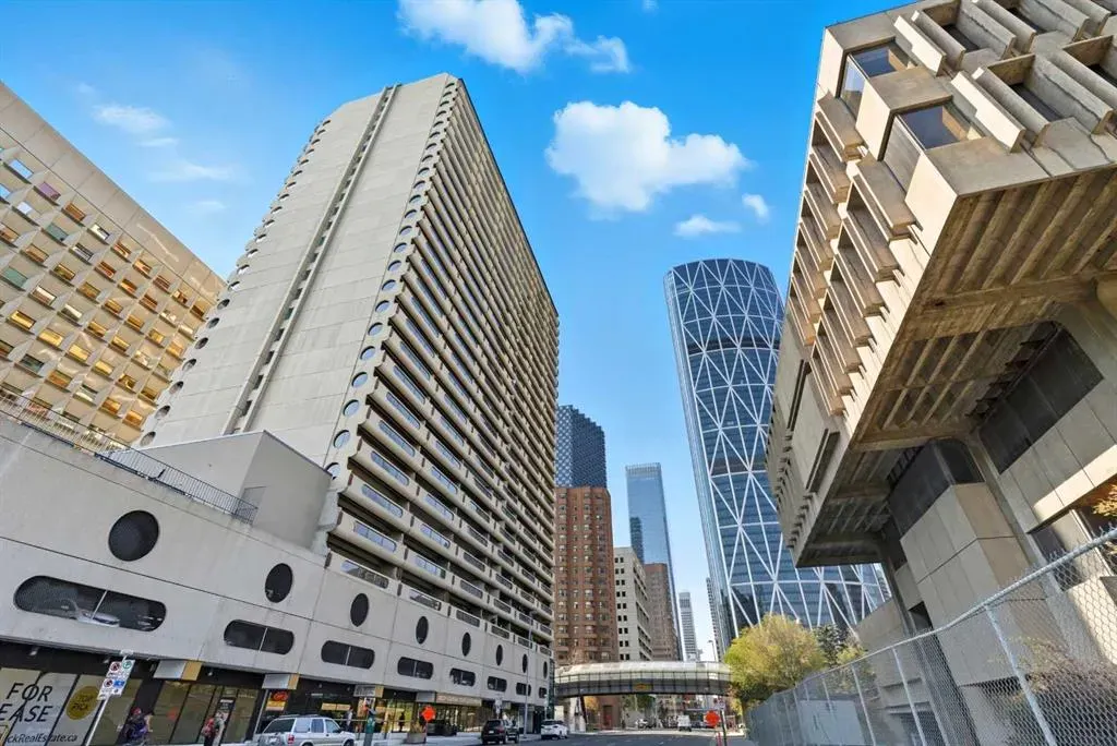 221 6 Avenue SE, #1707