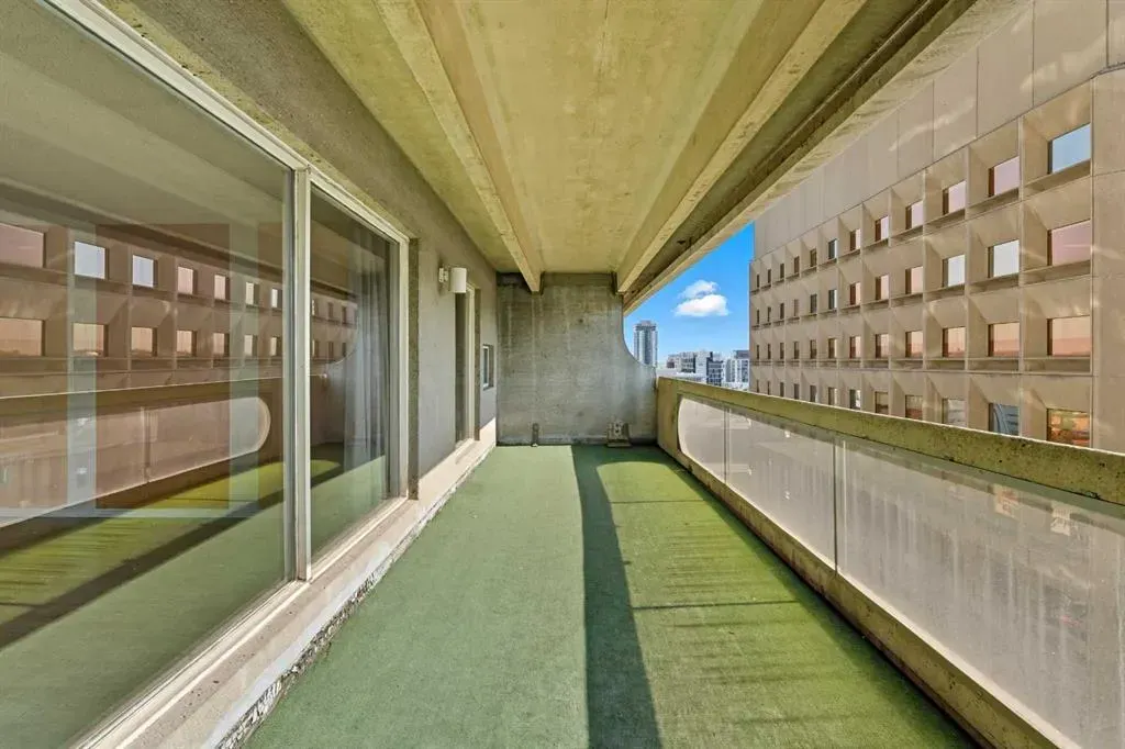 221 6 Avenue SE, #1707