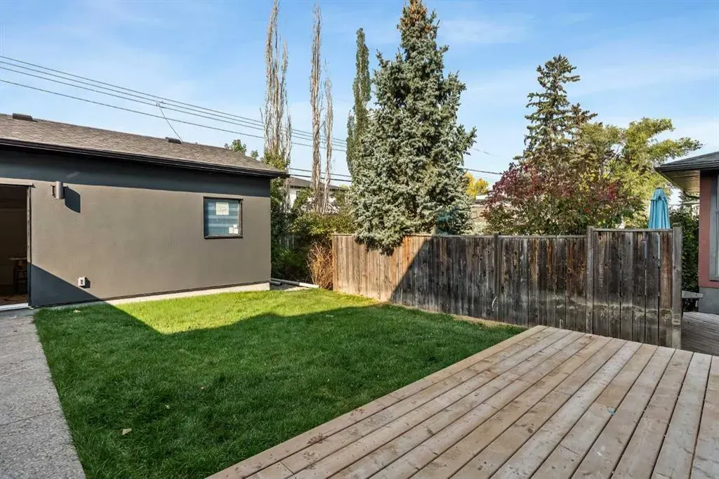 2015 34 Street SW
