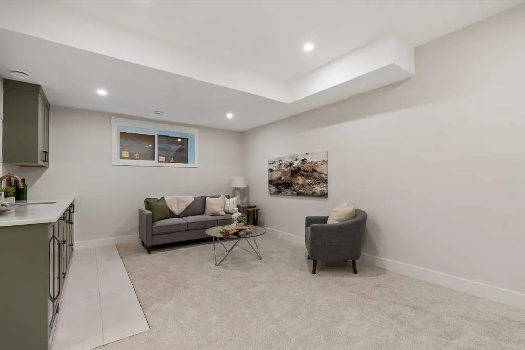 2015 34 Street SW