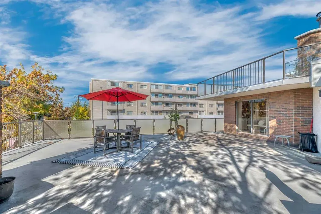 300 Meredith Road NE, #610