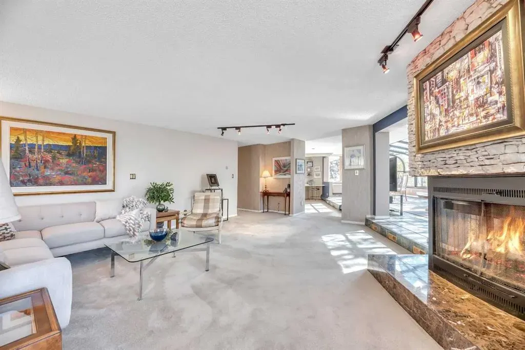 300 Meredith Road NE, #610