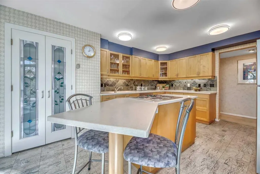 300 Meredith Road NE, #610