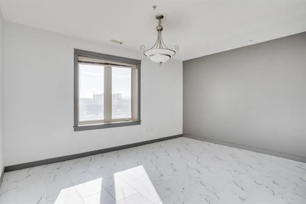 8535 Clearwater Court, #206