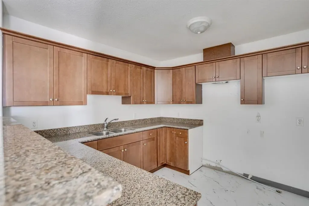 8535 Clearwater Court, #206