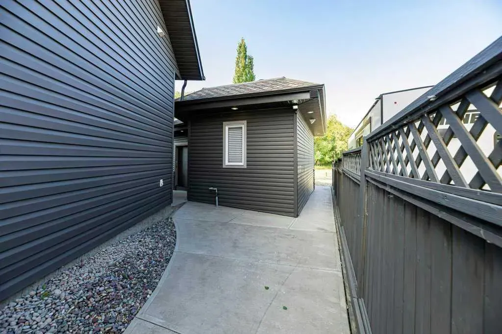 34 Overand Place