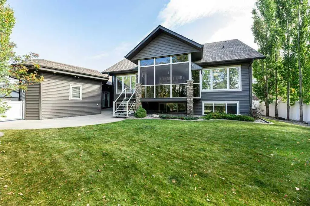 34 Overand Place