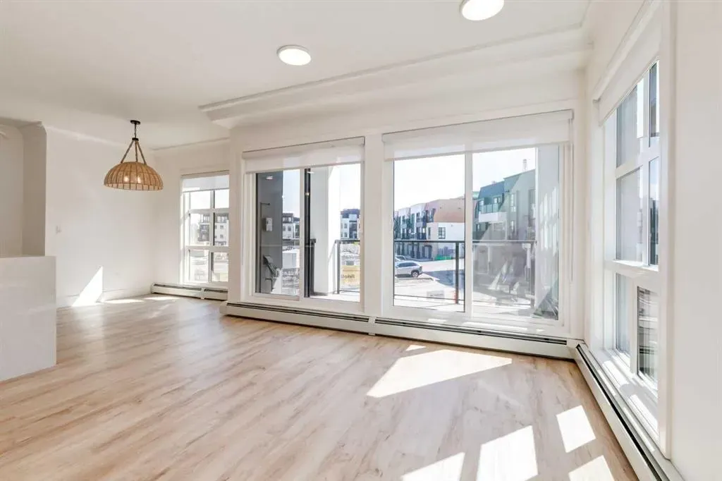 330 Dieppe Drive SW, #303
