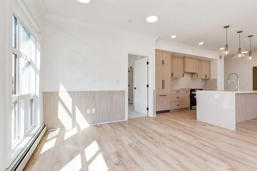 330 Dieppe Drive SW, #303