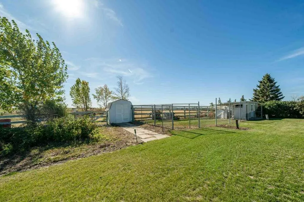 12323 Range Road 74