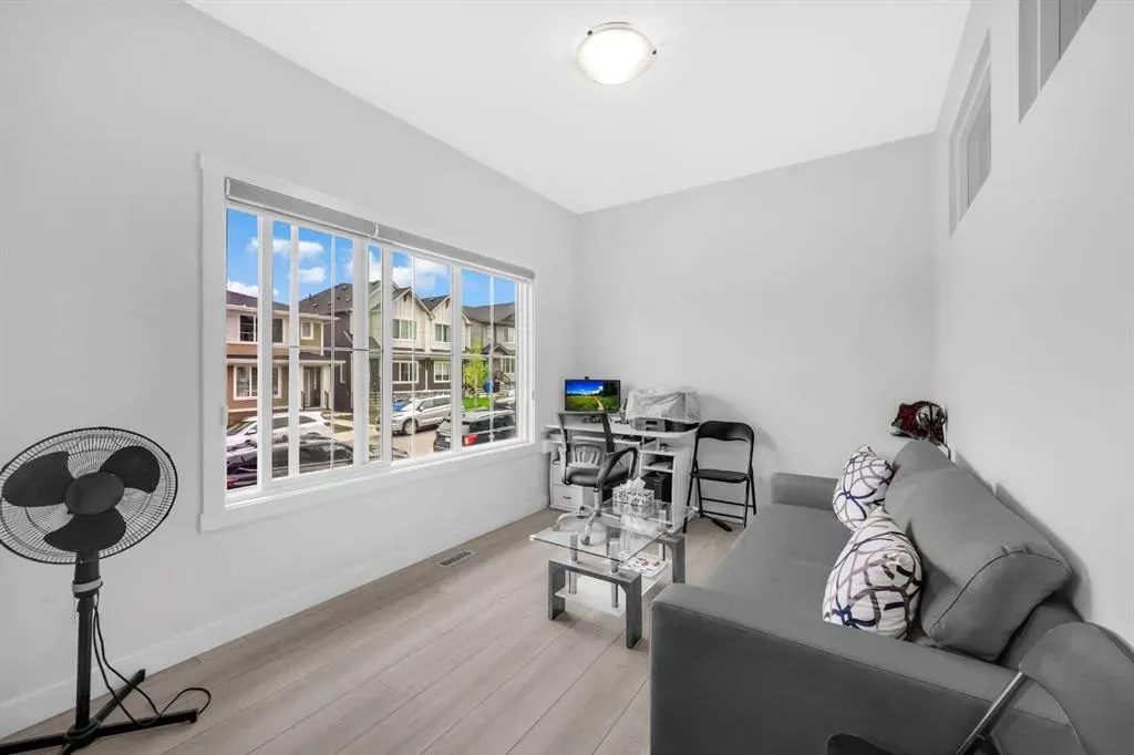 34 Sage Hill Lane NW