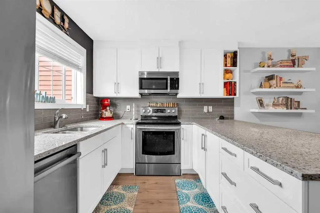 381 Legacy Boulevard SE