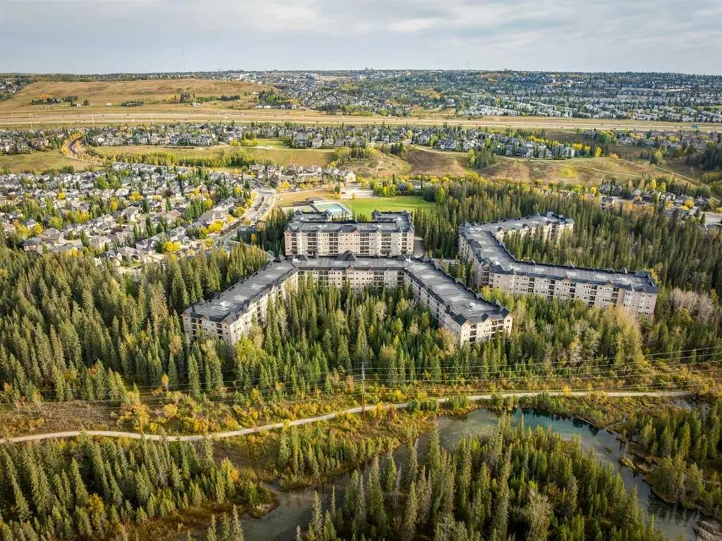 10 Discovery Ridge Close SW, #109