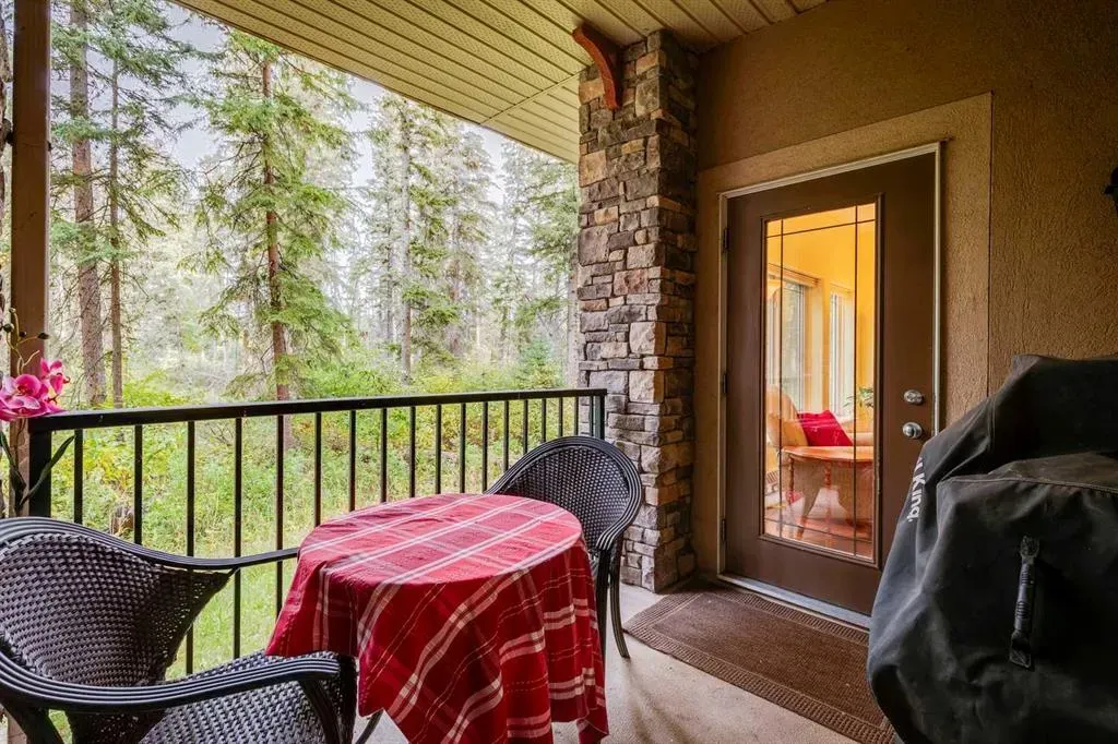 10 Discovery Ridge Close SW, #109