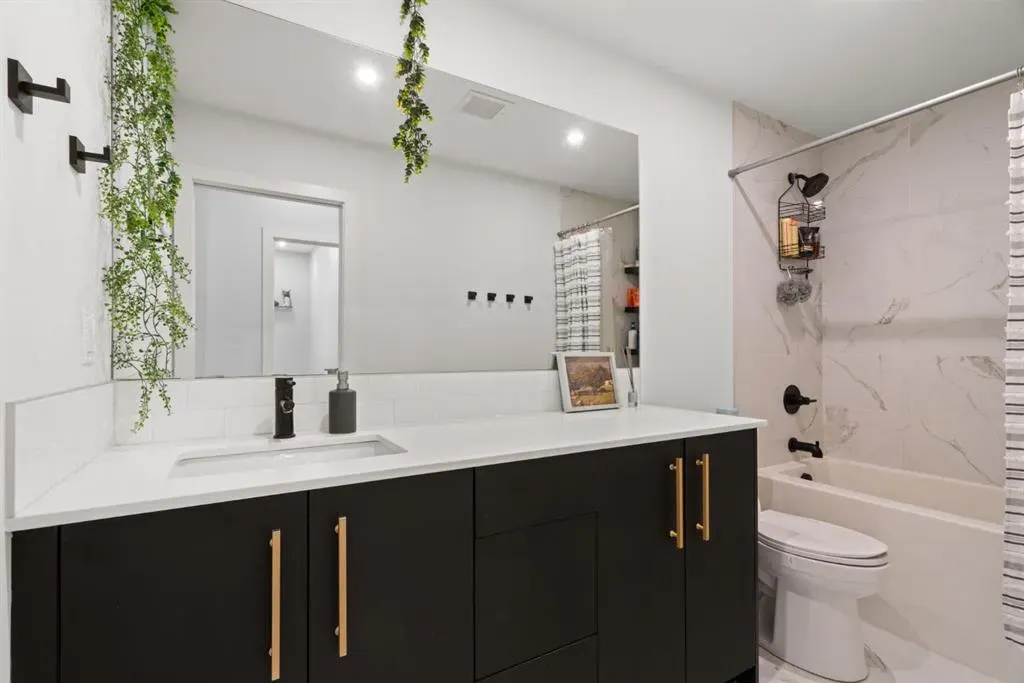 4275 Norford Avenue NW, #105
