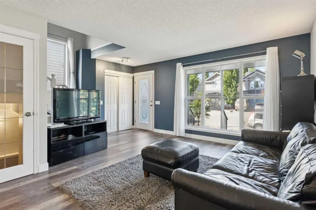 117 Tuscany Drive NW