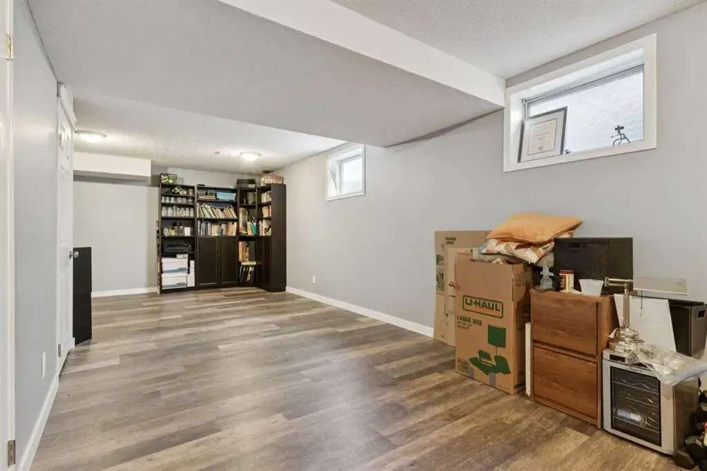 117 Tuscany Drive NW