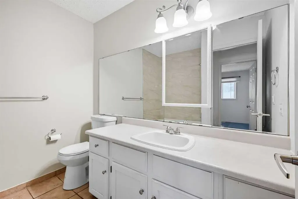 232 Radley Place SE