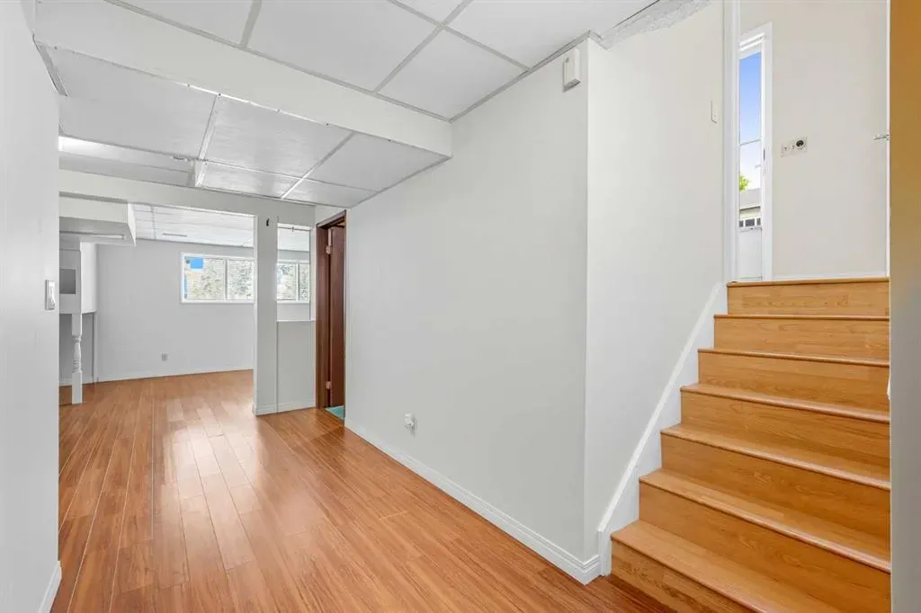 232 Radley Place SE