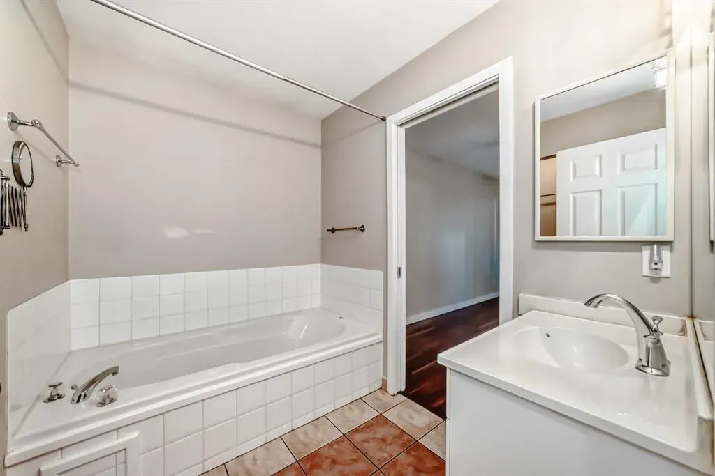 261 Bridlecreek Park SW