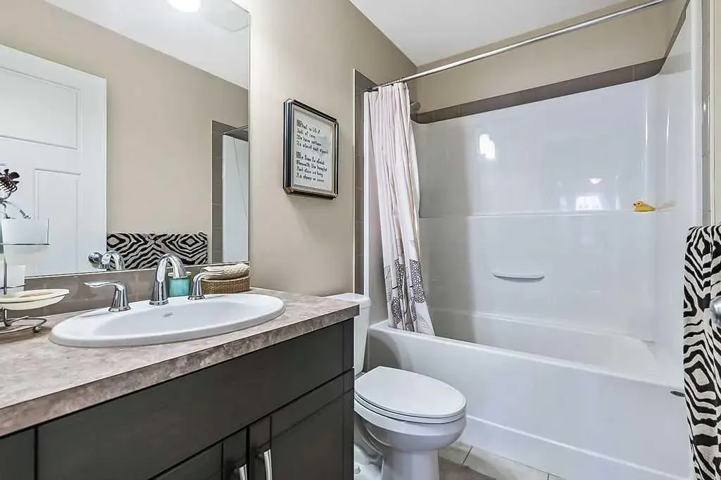29 Ranchers Crescent
