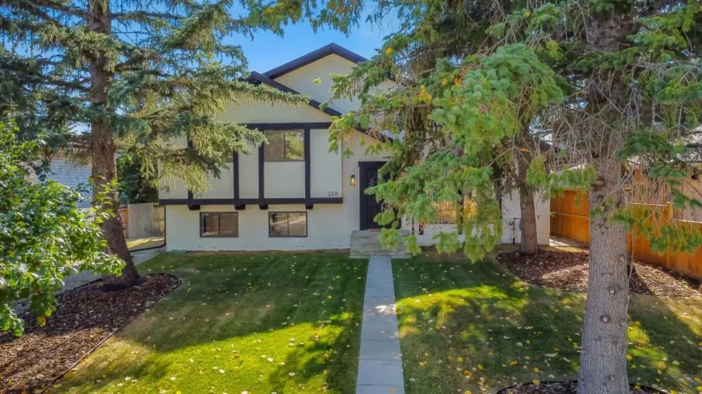208 Cedarille Green SW