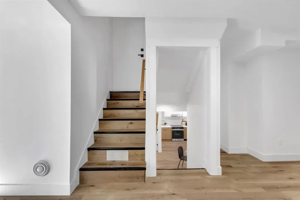208 Cedarille Green SW