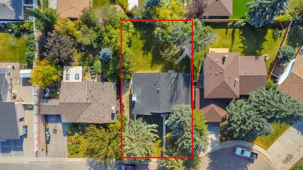 208 Cedarille Green SW