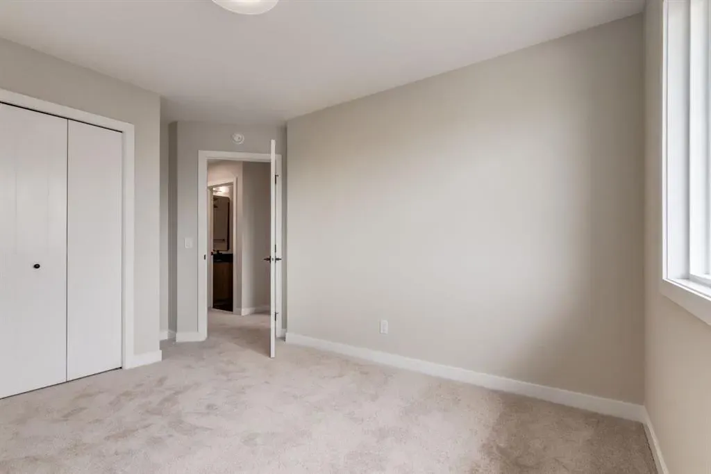 227 Sora Terrace SE