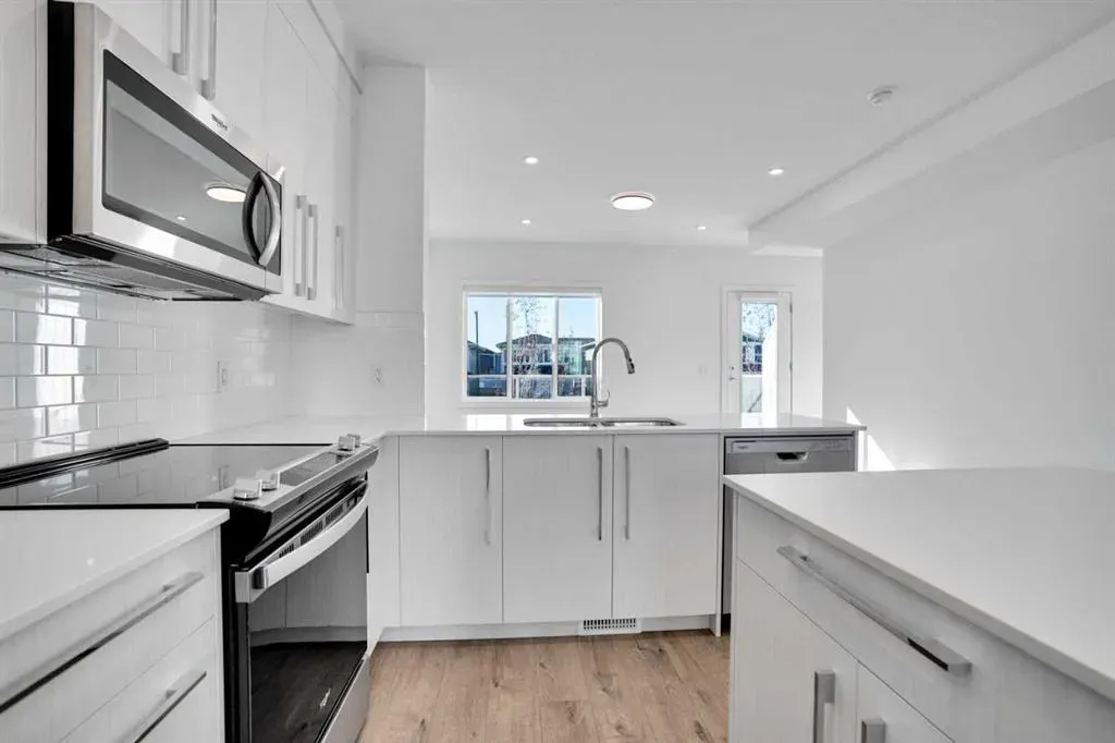 280 Chelsea Road, #1902