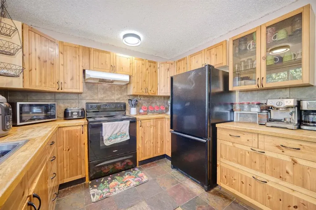 24 Hunters Gate