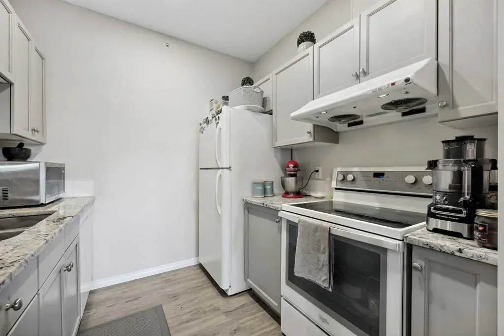 2022 Canyon Meadows Drive SE, #316