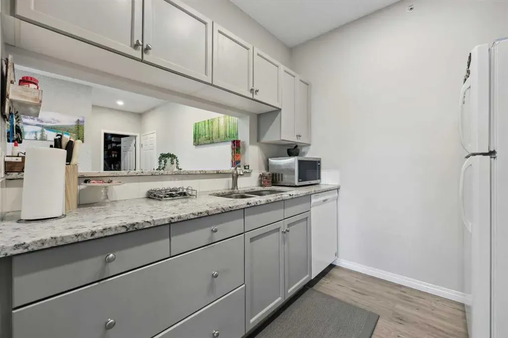 2022 Canyon Meadows Drive SE, #316