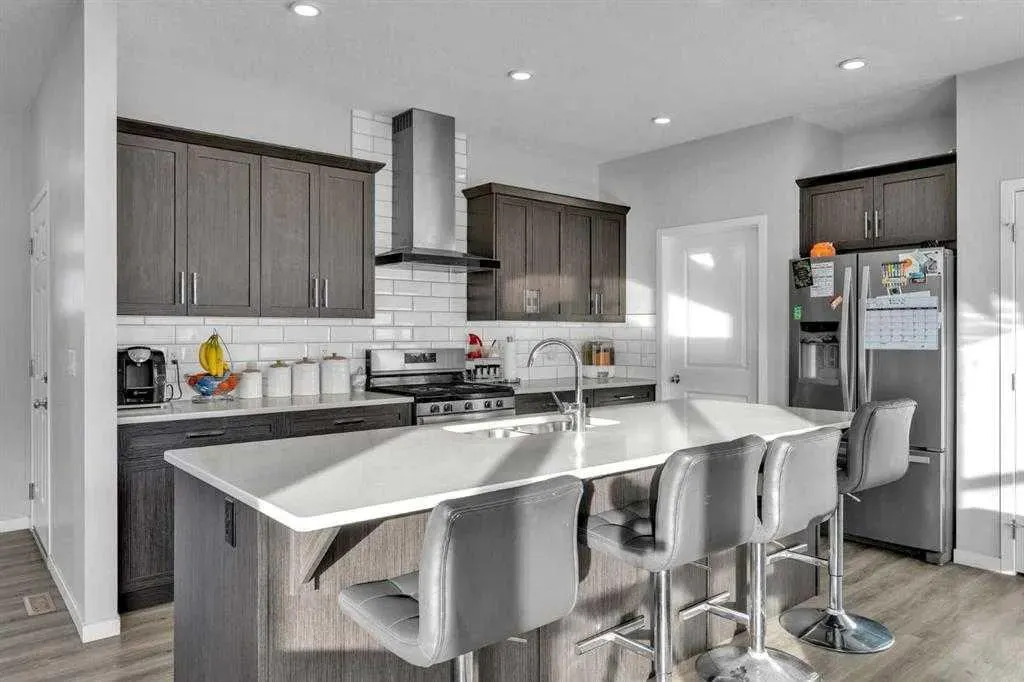 130 Red Sky Crescent NE