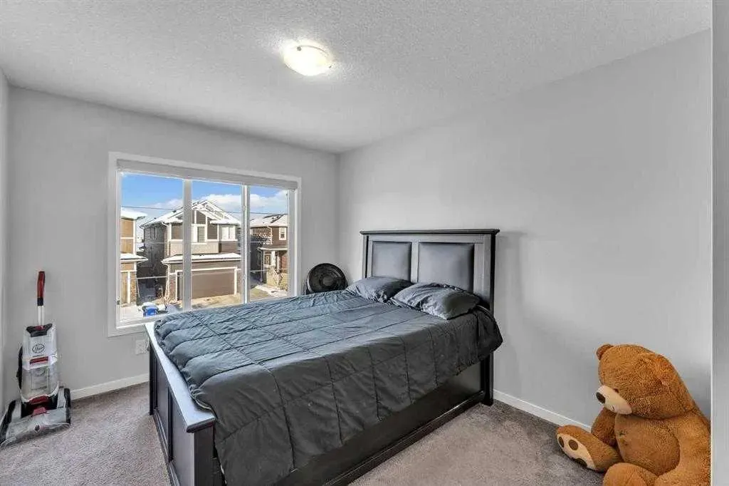 130 Red Sky Crescent NE