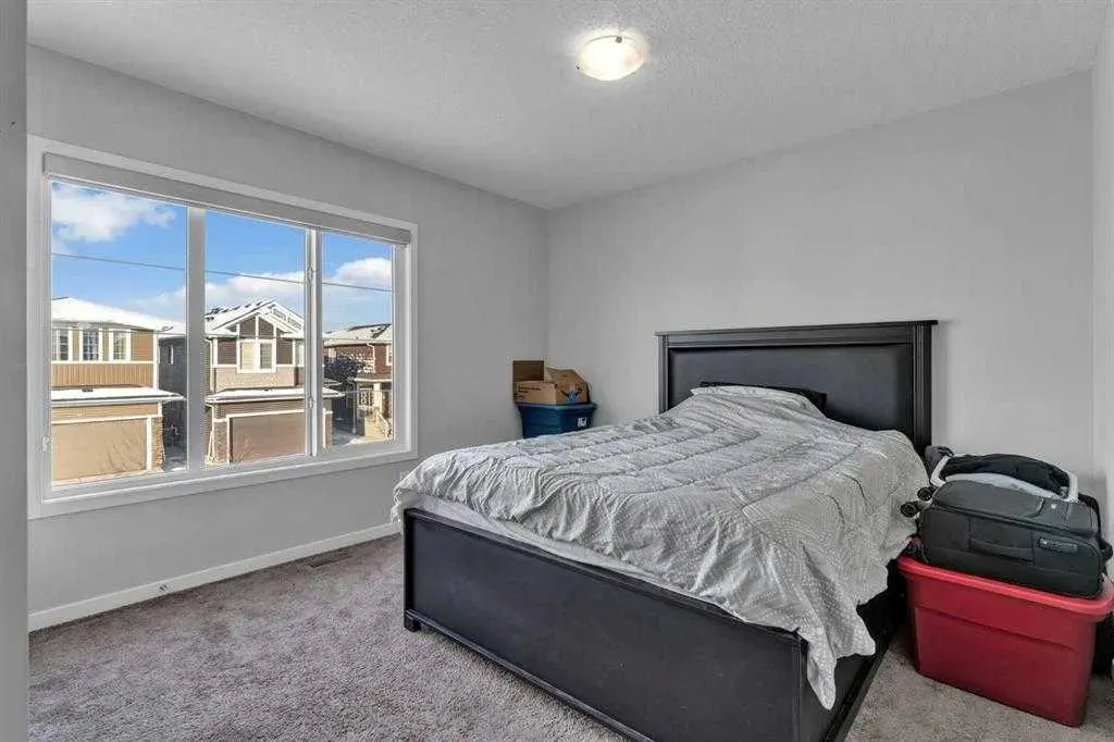 130 Red Sky Crescent NE