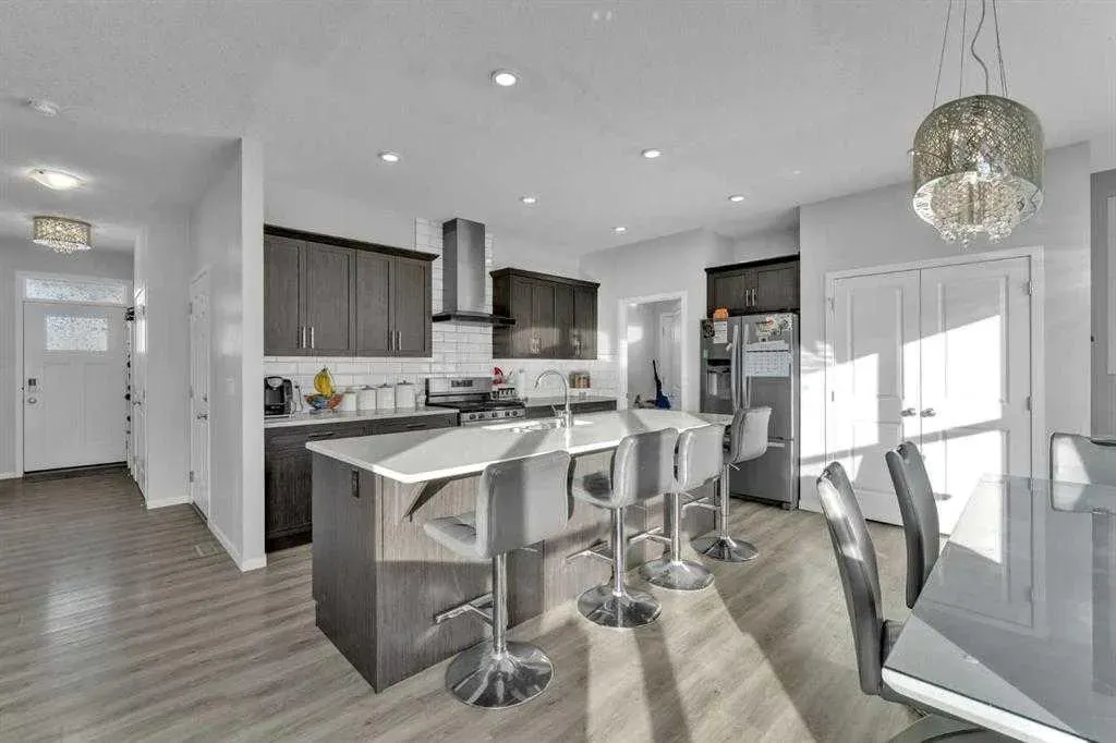 130 Red Sky Crescent NE