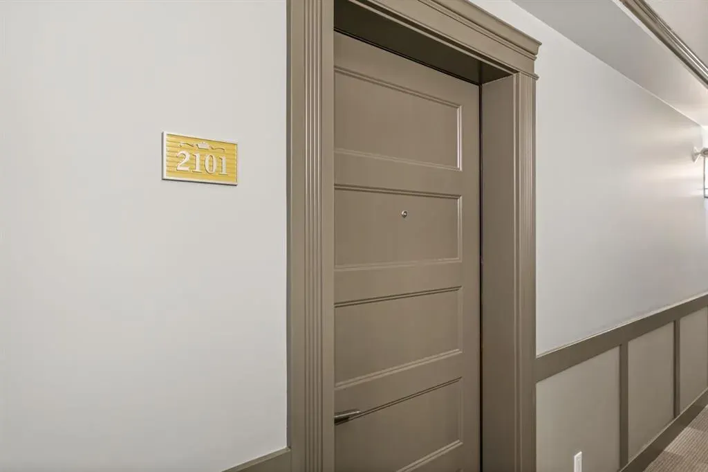 10 Market Boulevard SE, #2101
