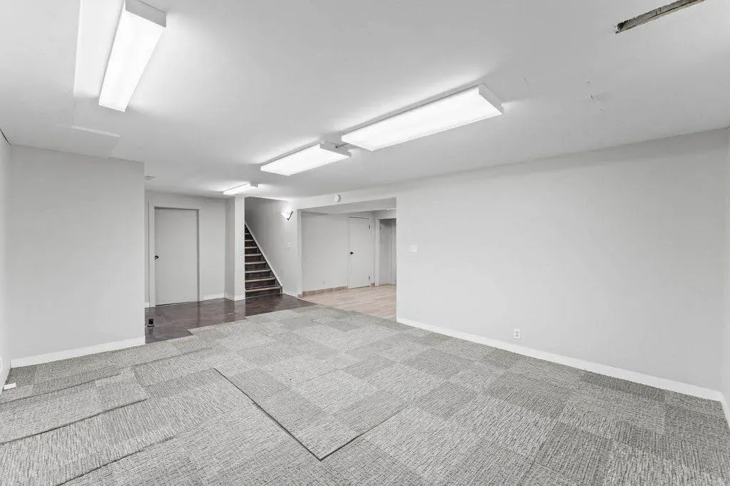 47 Woodmont Way SW