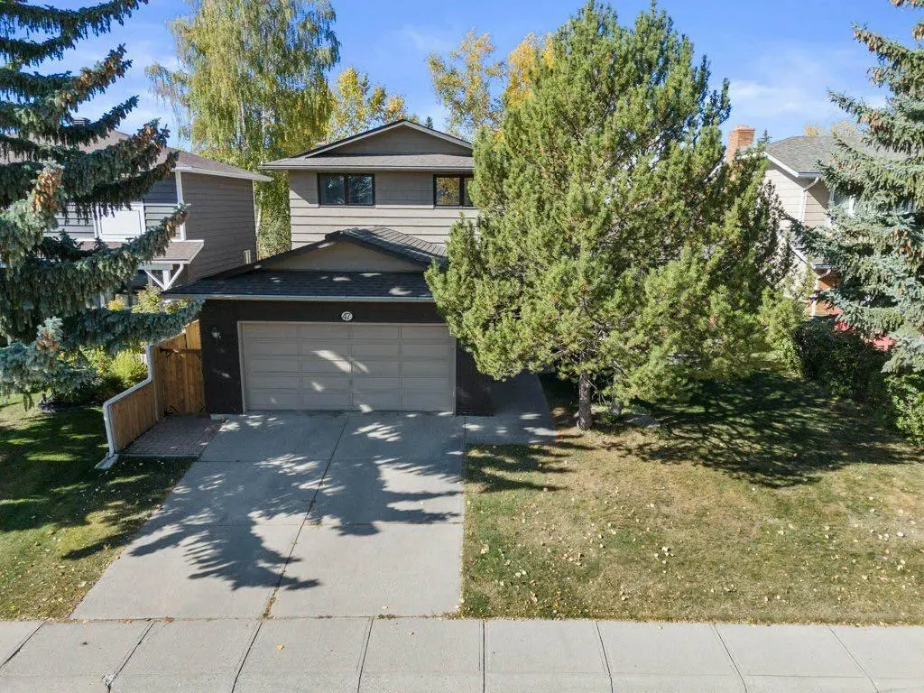 47 Woodmont Way SW