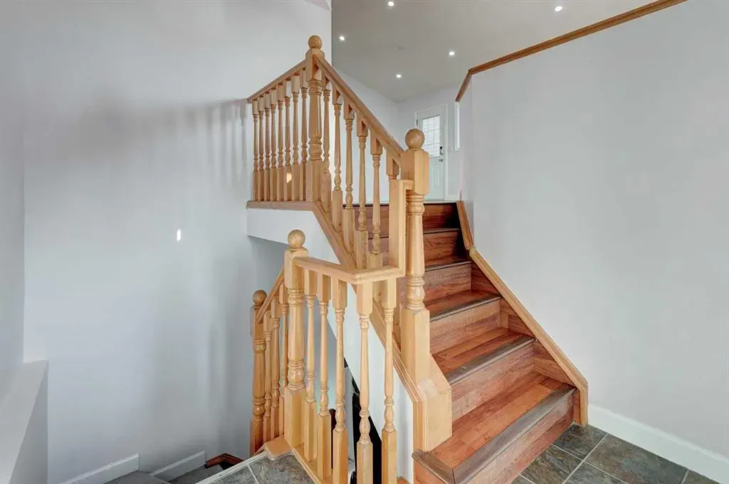 35 Coventry Road NE