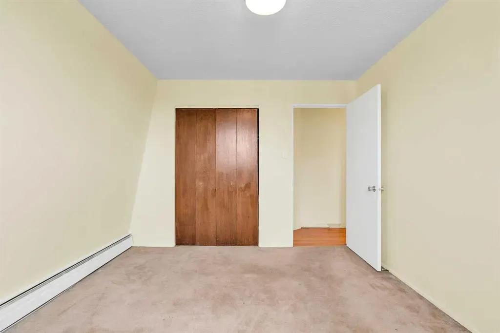 508 Cedar Crescent SW, #301