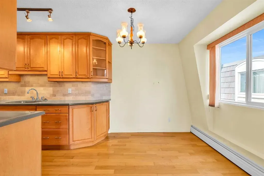 508 Cedar Crescent SW, #301