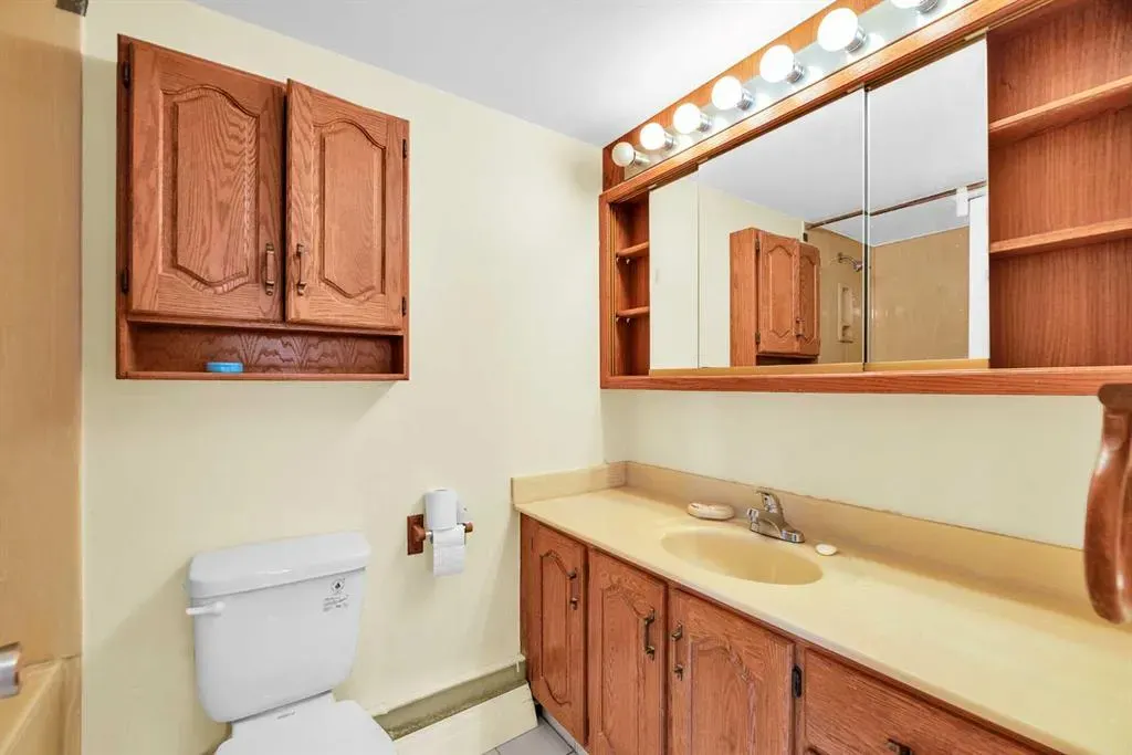 508 Cedar Crescent SW, #301